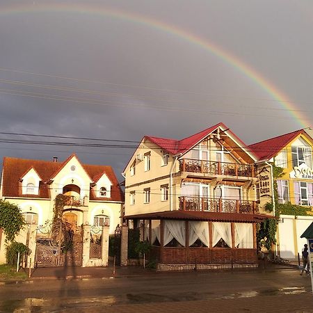 Racu Hotel Comrat Buitenkant foto